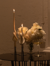 Load image into Gallery viewer, KNOT TAPER CANDLE
